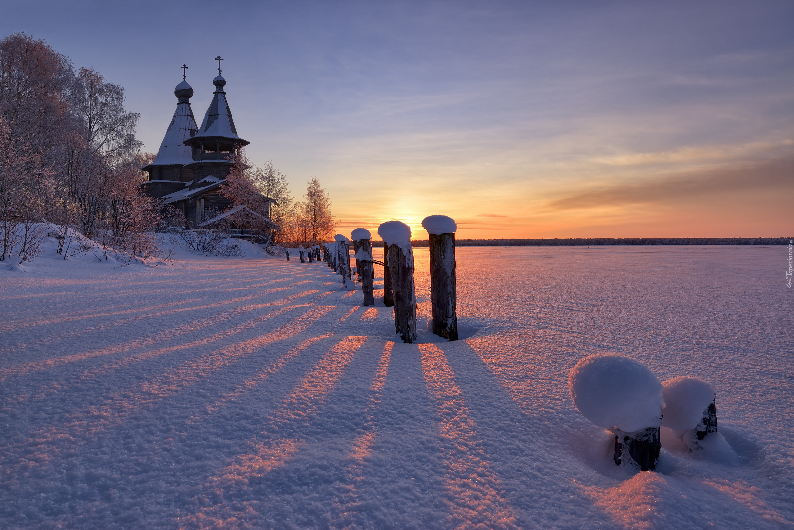 Zima, Cerkiew, Wschód słońca, Drzewa, Kołki