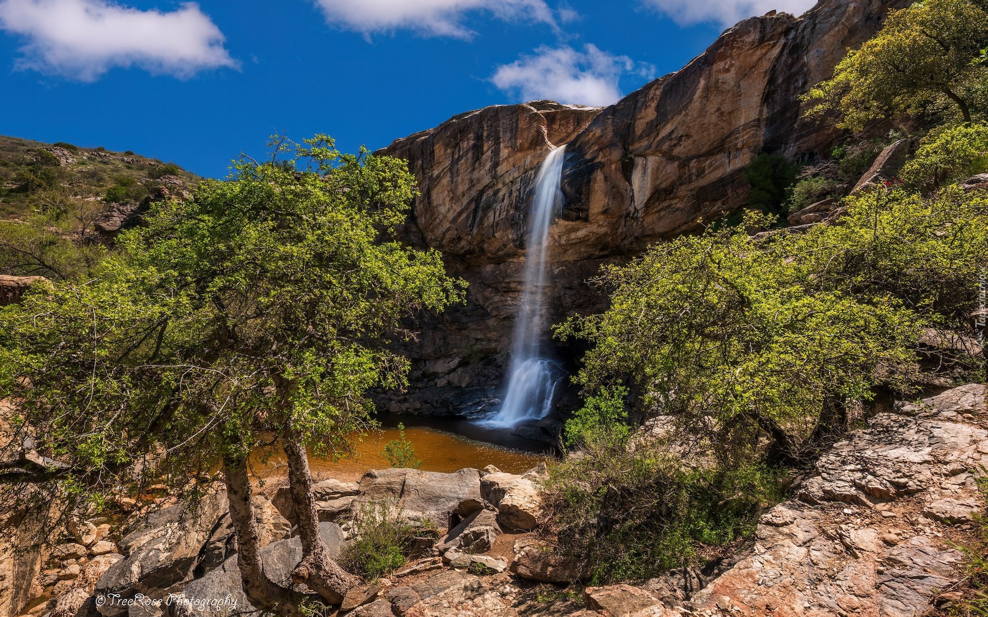 Stany Zjednoczone, Arizona, Skały, Wodospad, Chiva Falls, Drzewa