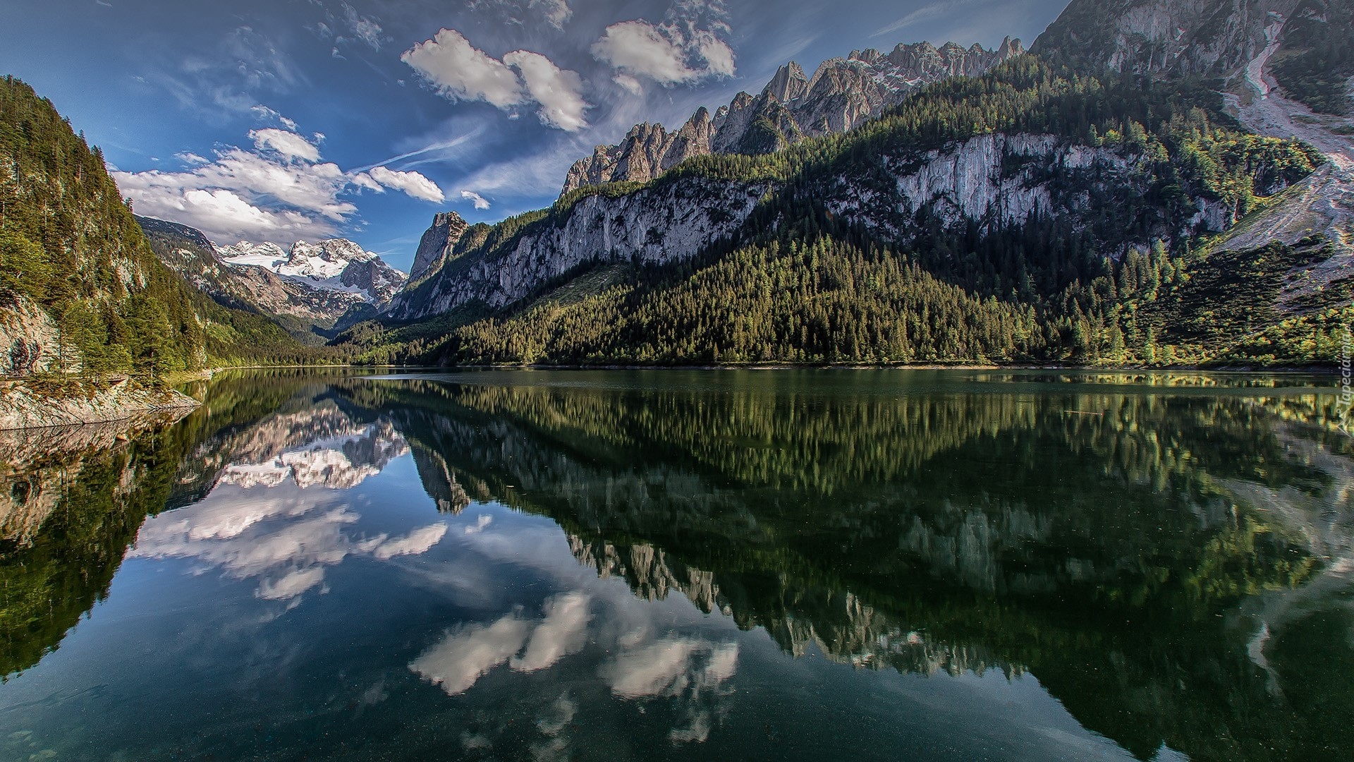 Austria, Góry Dachstein, Jezioro Gosau, Drzewa, Chmury, Odbicie