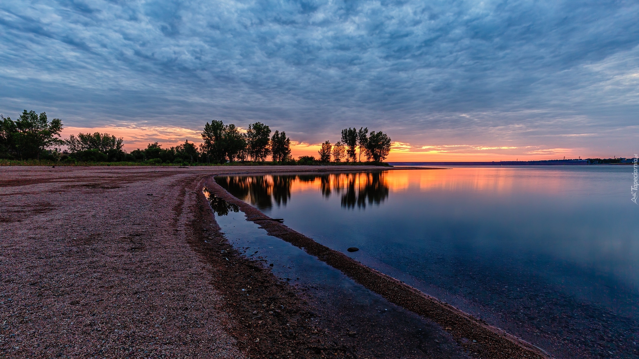 Stany Zjednoczone, Kolorado, Park stanowy, Chatfield State Park, Jezioro, Chatfield Lake, Drzewa, Chmury