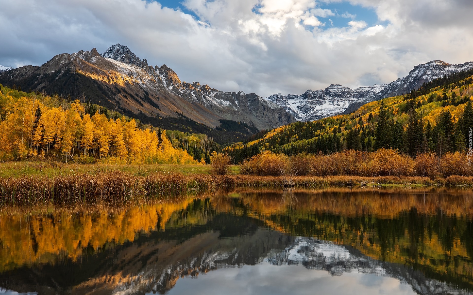 Góry, San Juan Mountains, Góra, Mount Sneffels, Jezioro, Blue Lake, Las, Drzewa, Jesień, Chmury, Stan Kolorado, Stany Zjednoczone