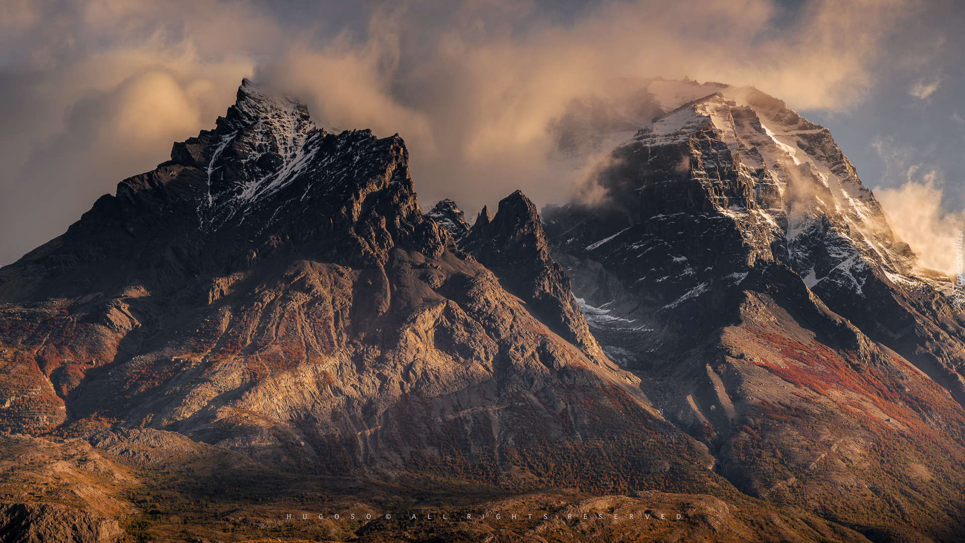 Góry, Chmury, Park Narodowy Torres del Paine, Patagonia, Chile