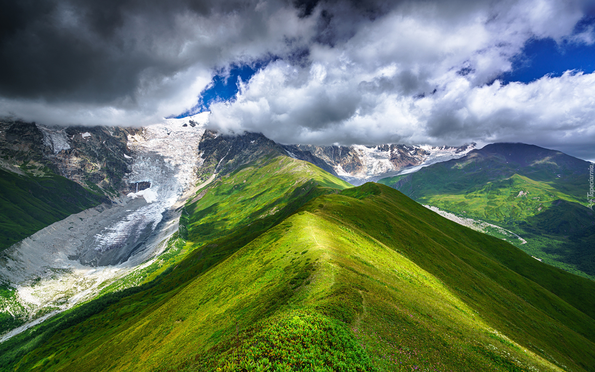 Góry, Śnieg, Niebo, Chmury, Chkhutnieri Pass, Upper Svaneti, Gruzja