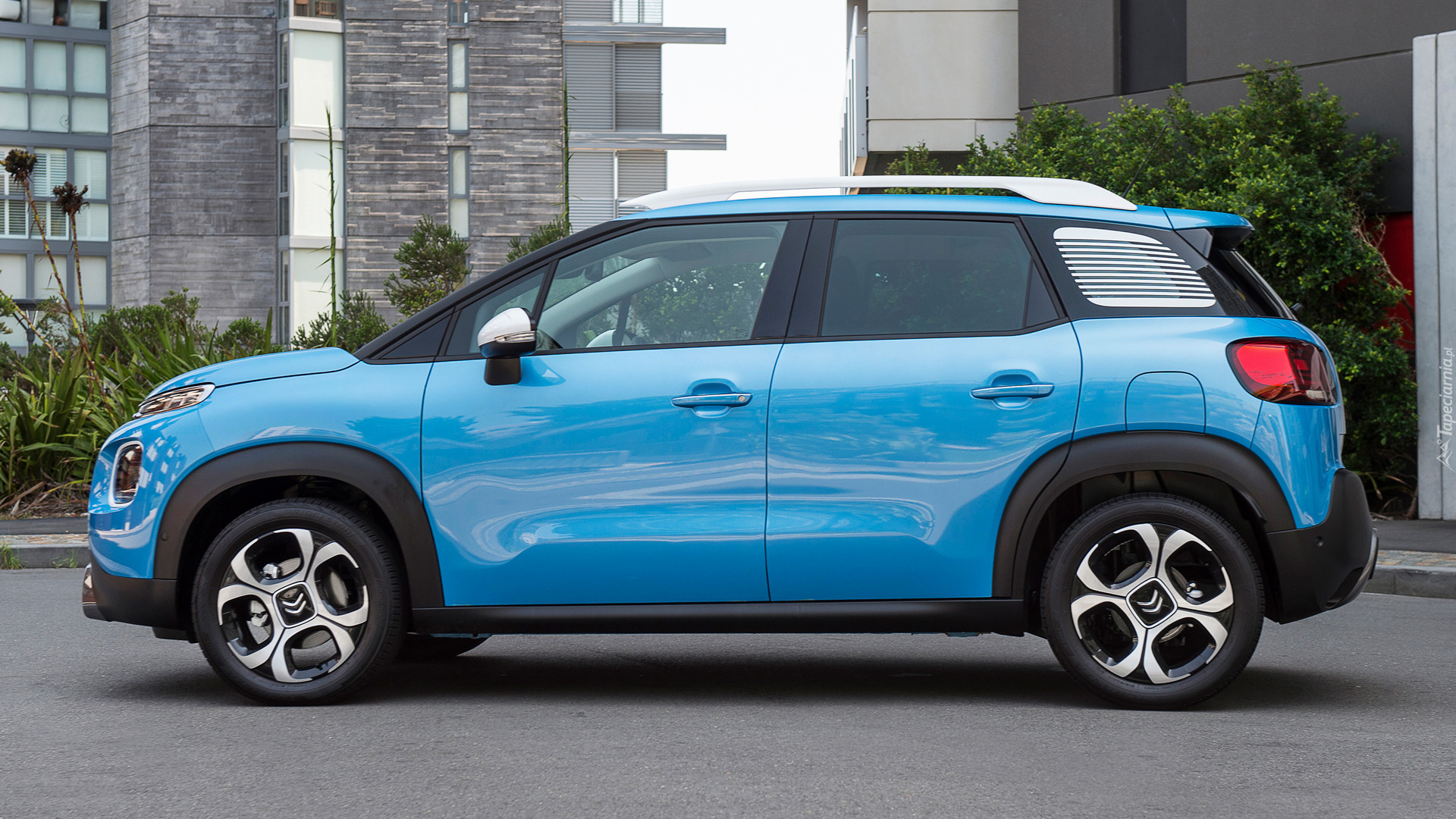 Citroen C3 Aircross, Bok