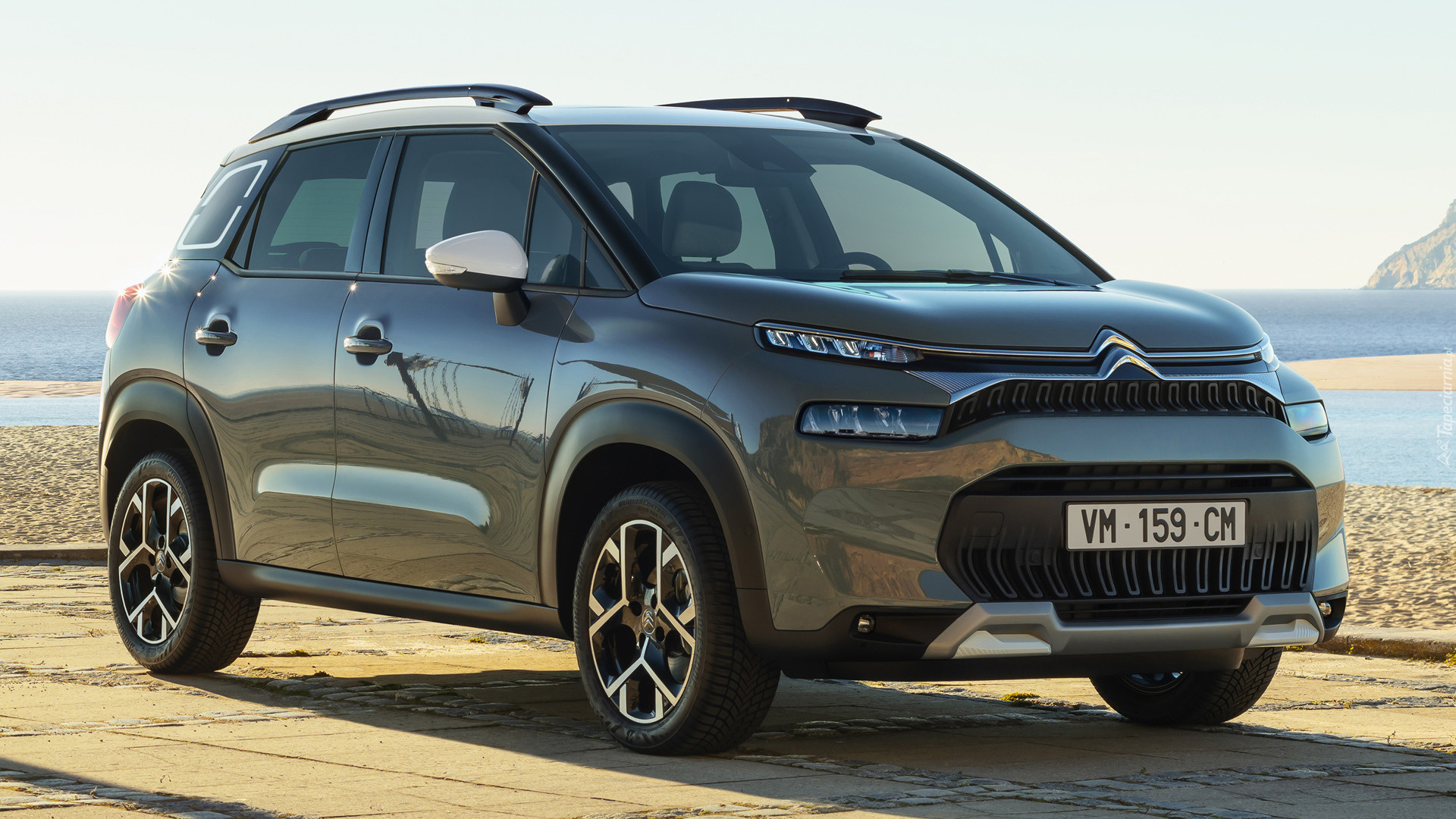 Citroen C3 Aircross, Bok, Przód