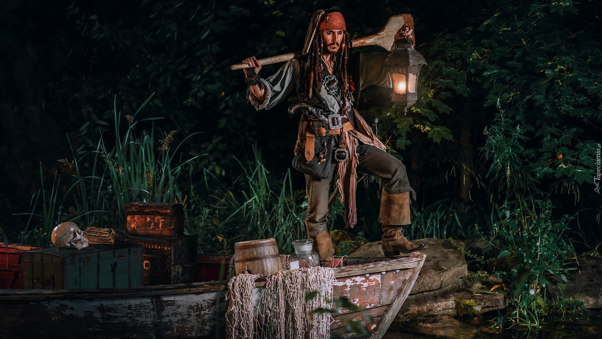 Cosplayer, Pirat, Jack Sparrow, Film, Piraci z Karaibów, Pirates of the Caribbean, Łódka, Latarnia