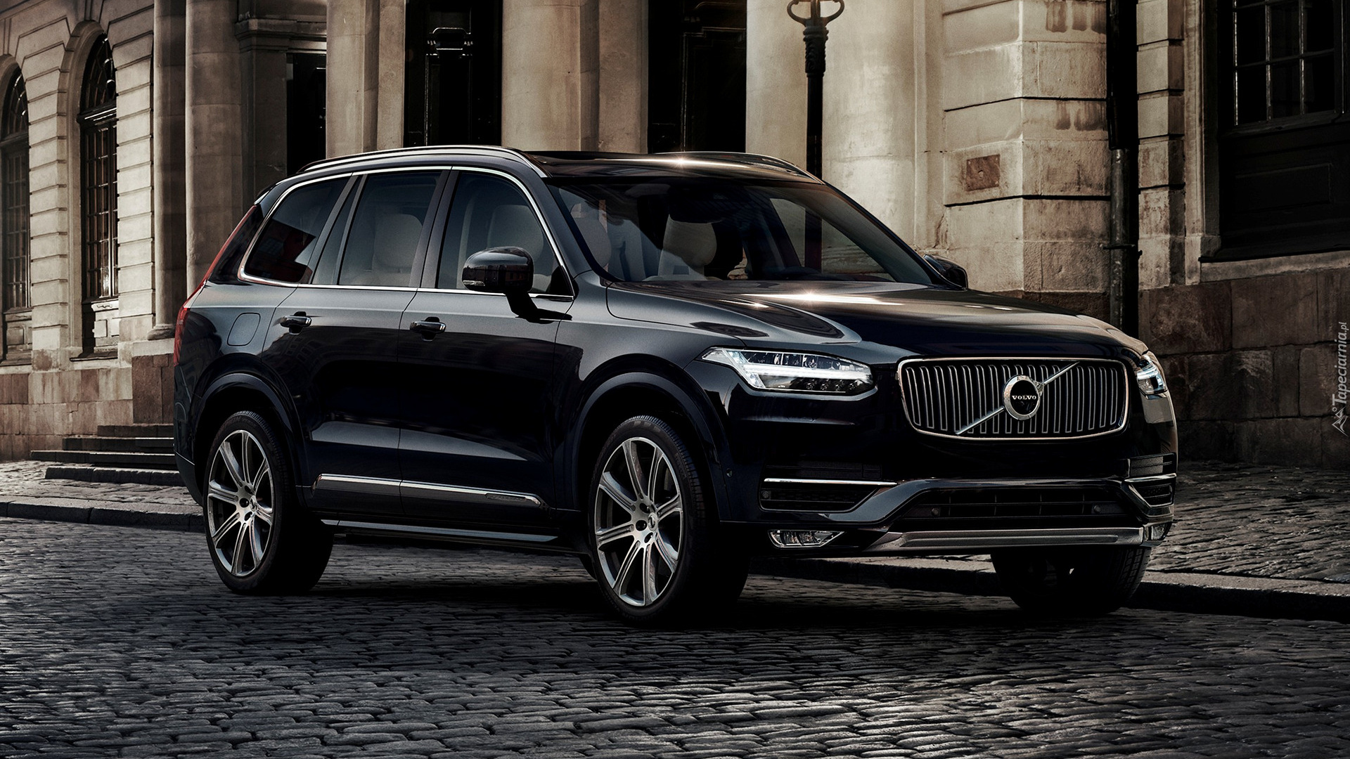 Czarne, Volvo XC90