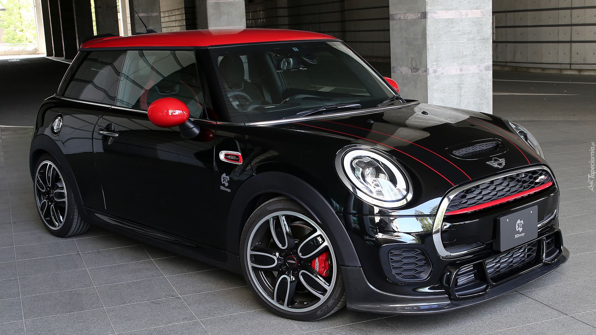 Mini John Cooper, Bok, Przód