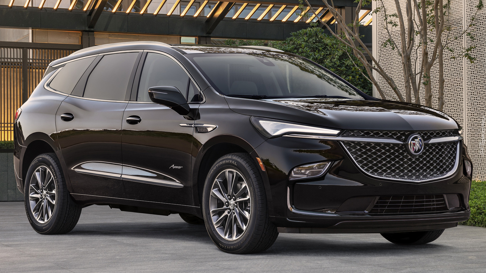 Czarny, Buick Enclave Avenir