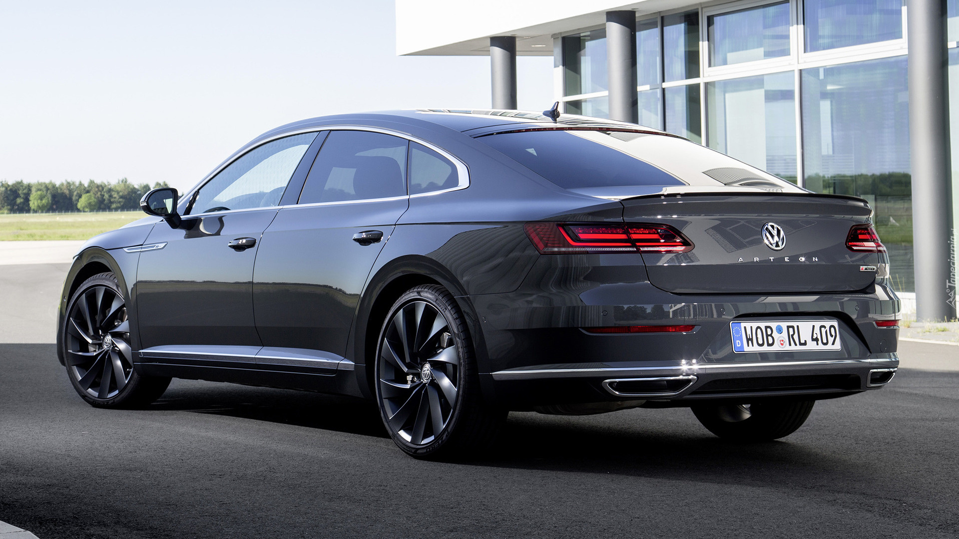 Czarny, Volkswagen Arteon R