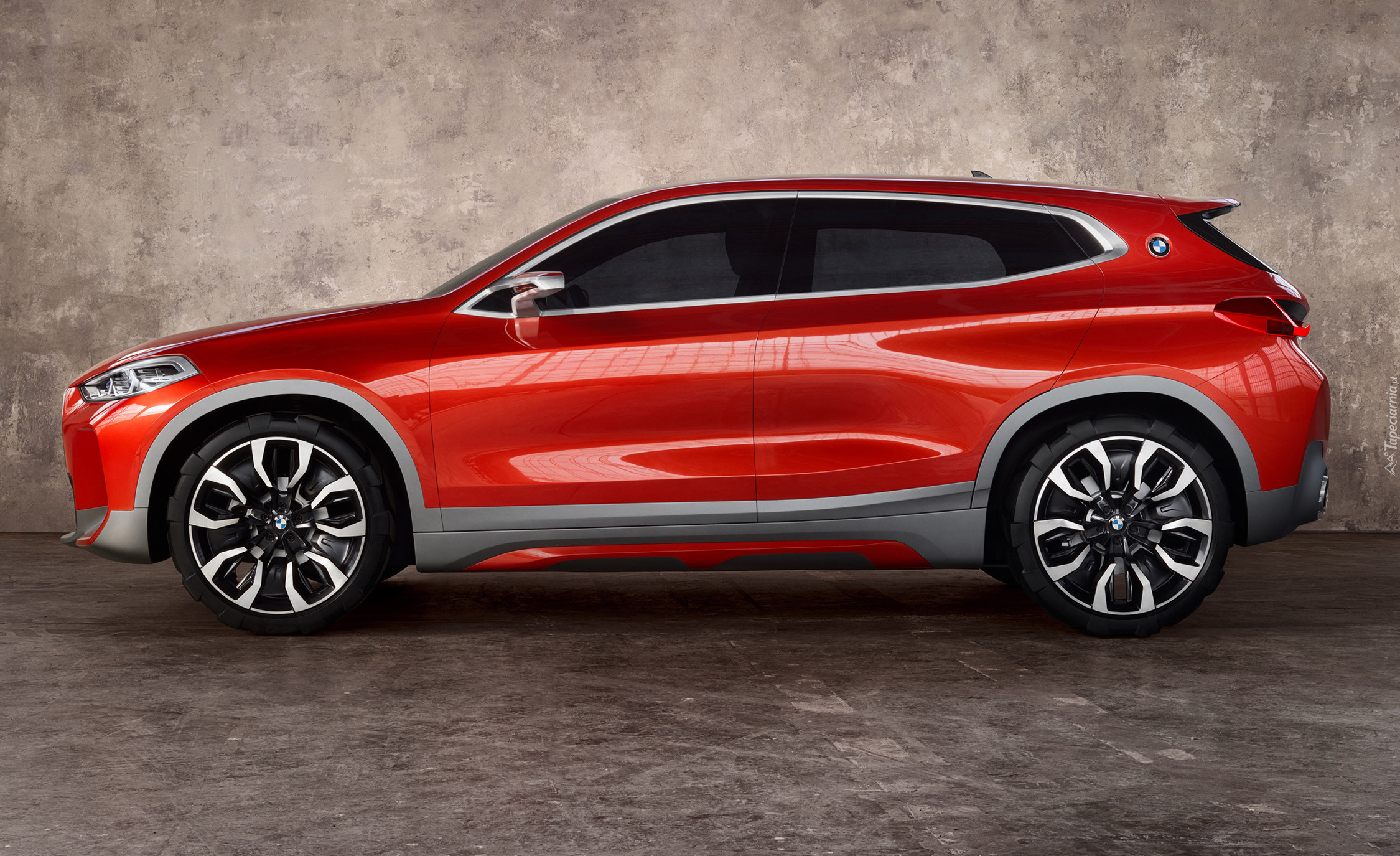 Czerwone, BMW X2