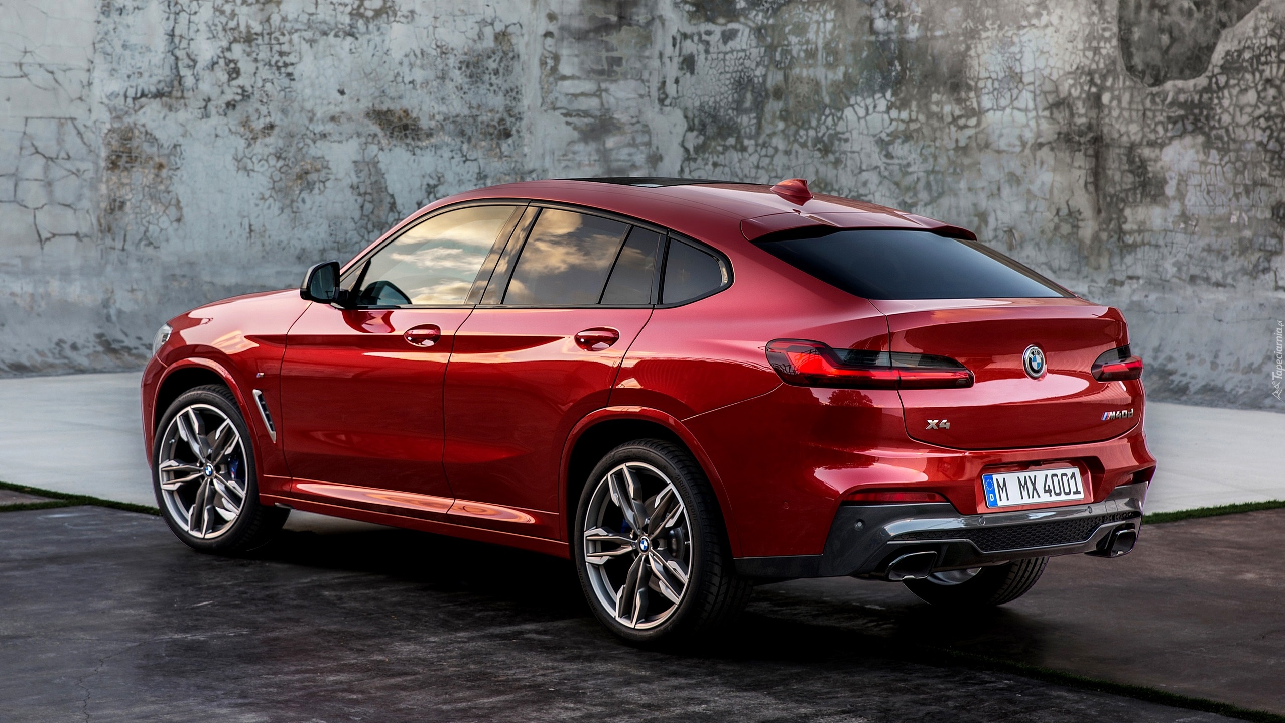 Czerwone, BMW X4, M40d