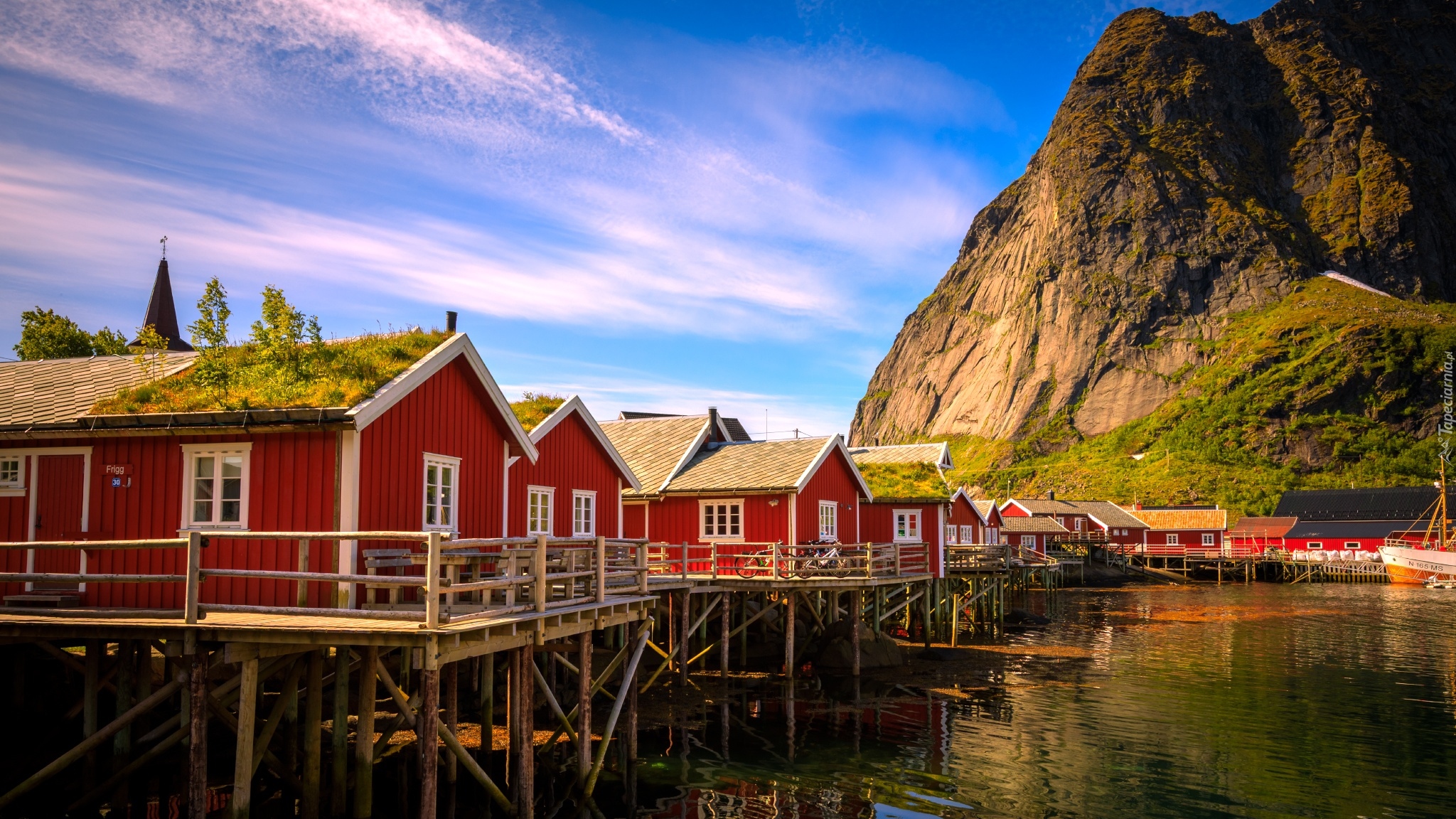 Norwegia, Reine, Lofoty, Góra, Morze, Domy, Czerwone