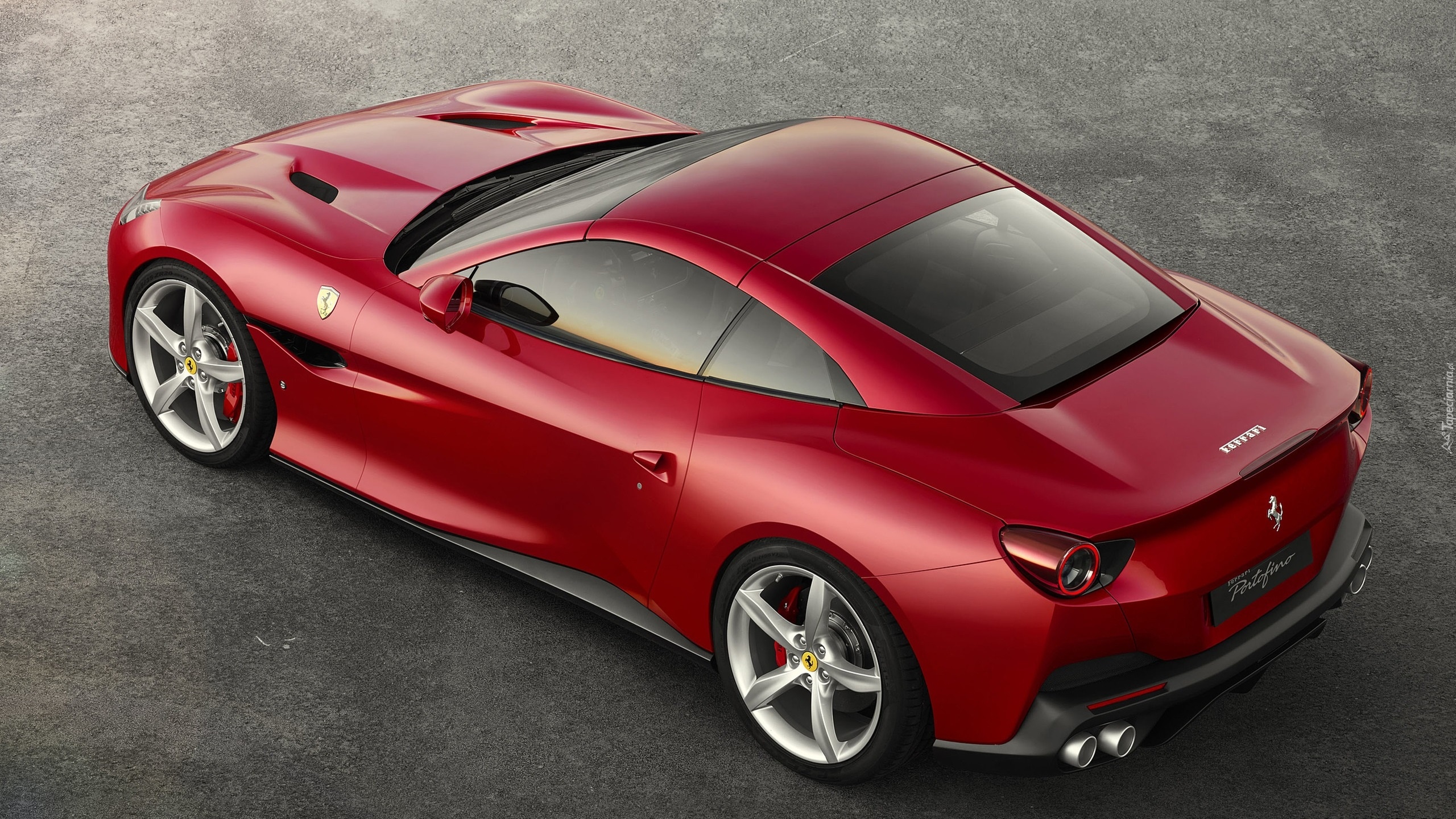 Czerwone, Ferrari Portofino, 2018