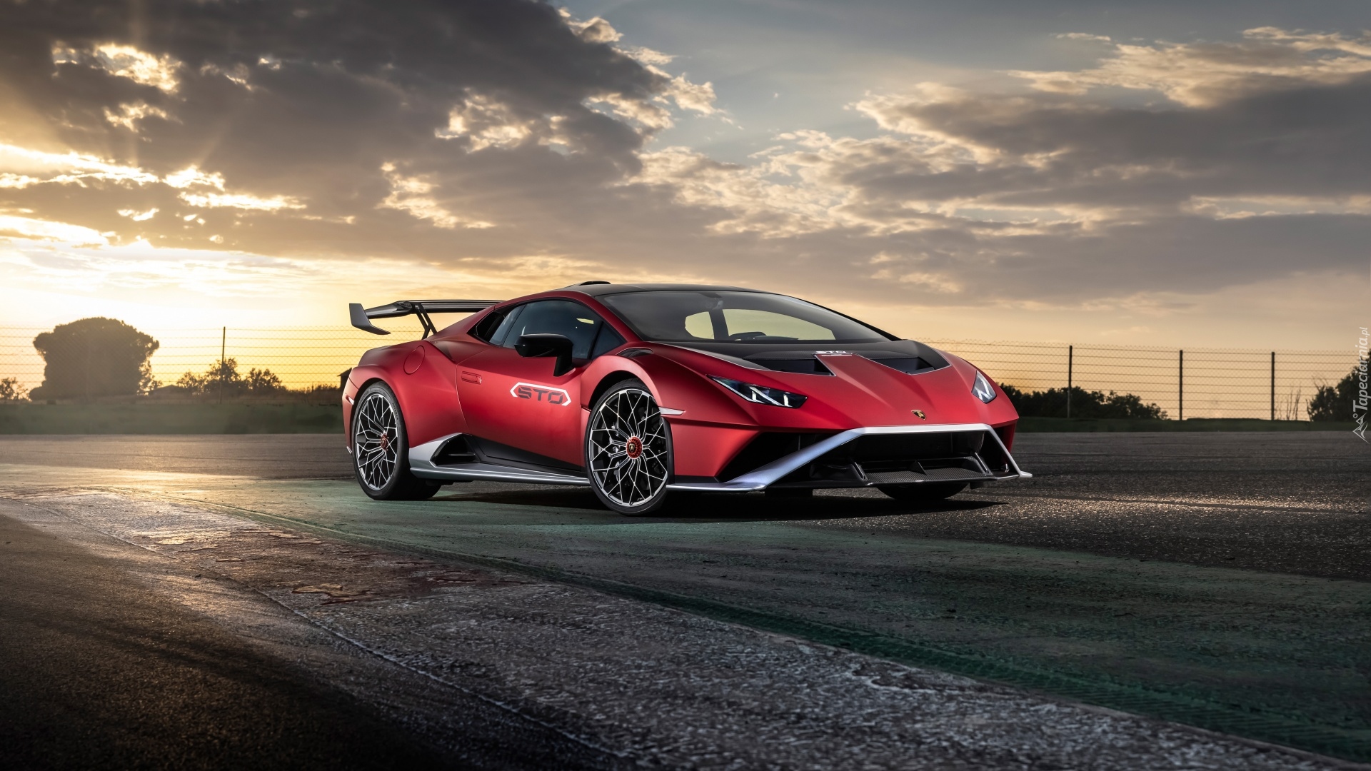 Czerwone, Lamborghini Huracan STO