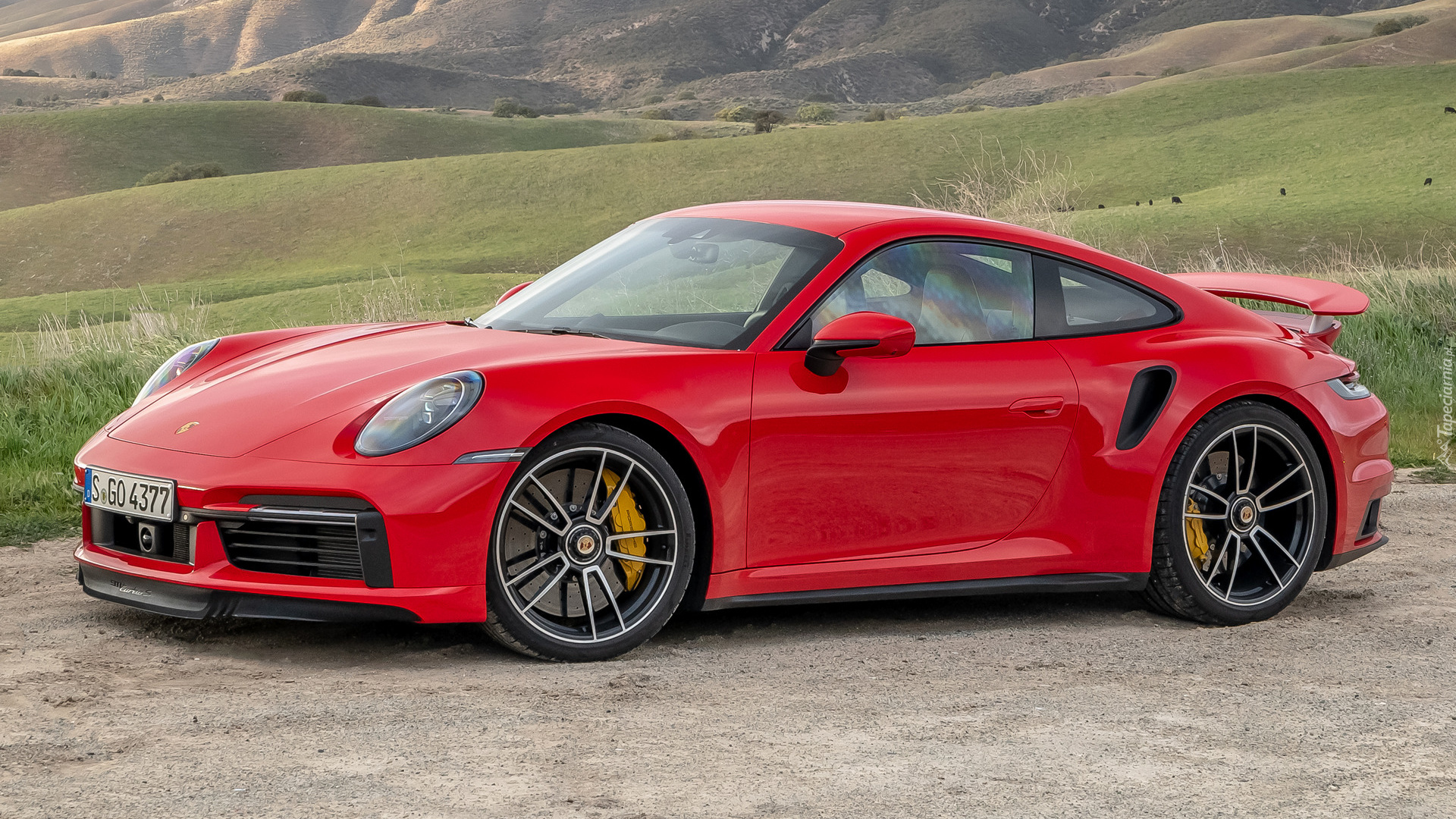 Czerwone, Porsche 911 Turbo S