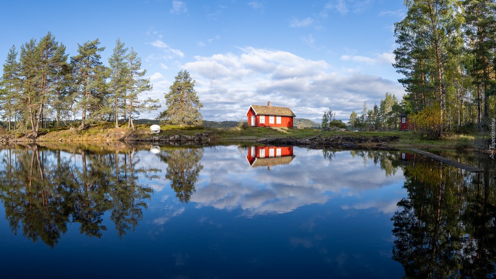 Norwegia, Ringerike, Jezioro Vaeleren, Drzewa, Łódka, Dom, Chmury, Odbicie