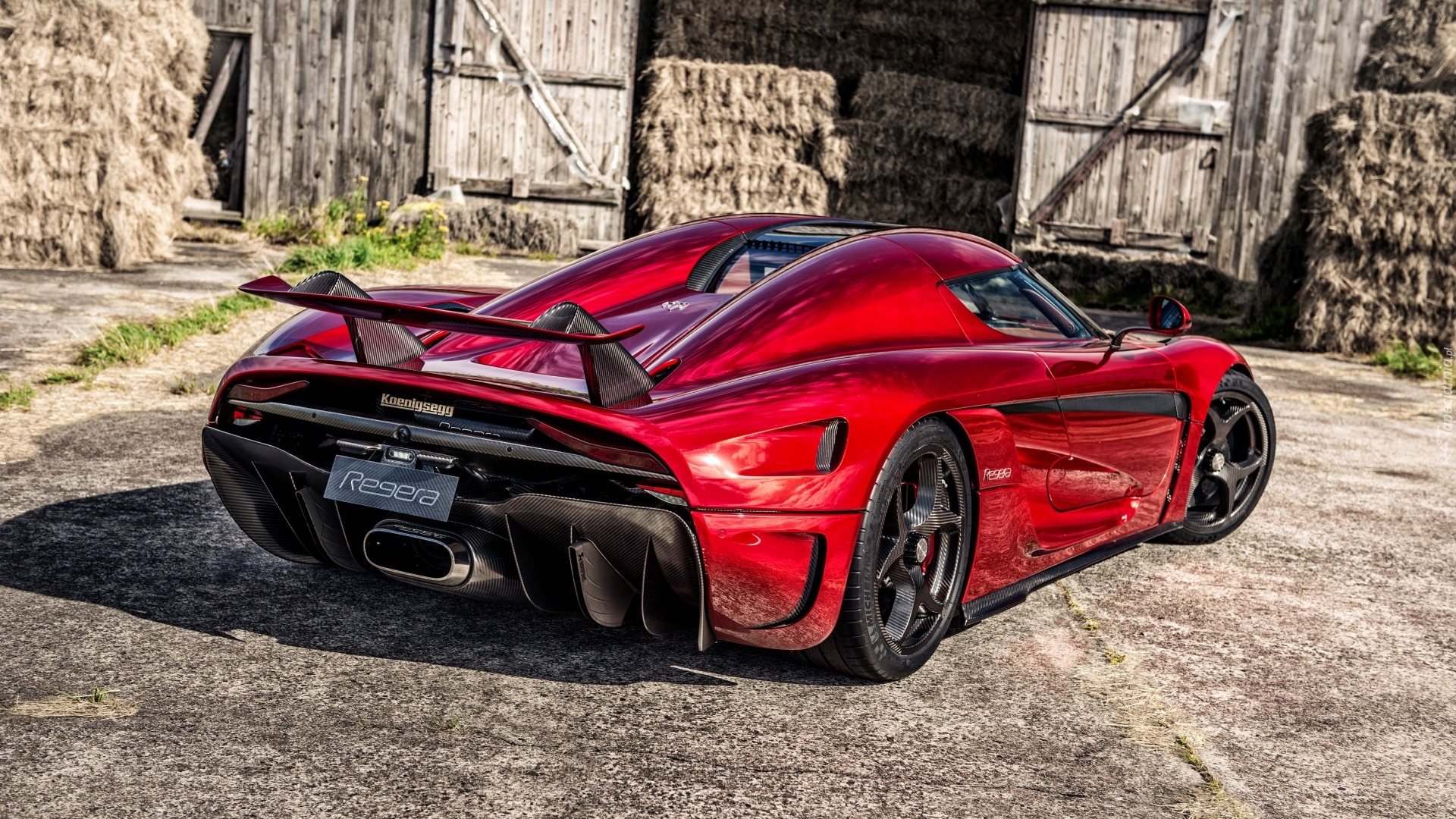 Koenigsegg Regera, 2016, Czerwony