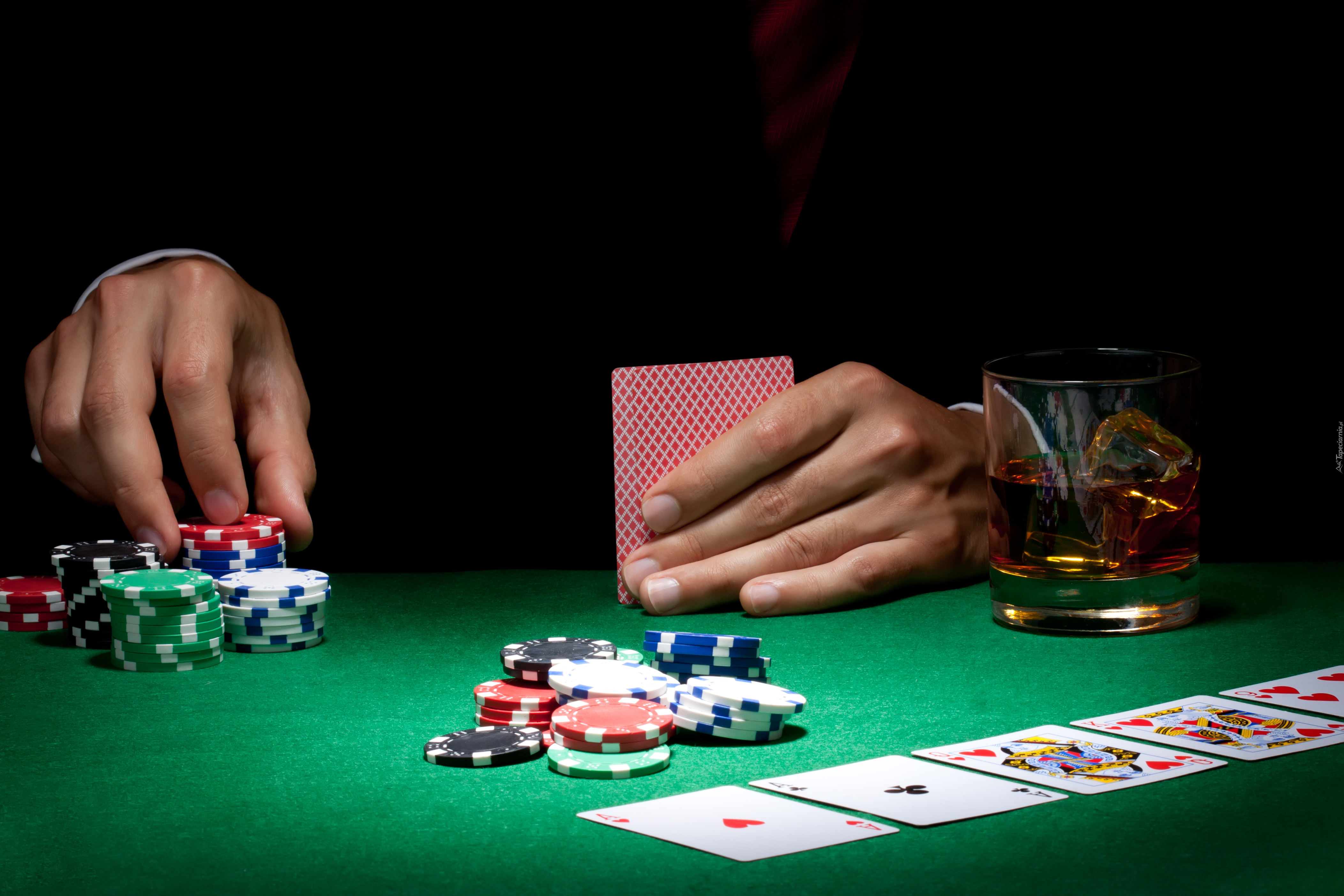 Znalezione obrazy dla zapytania tapety na pulpit karty do gry pokera