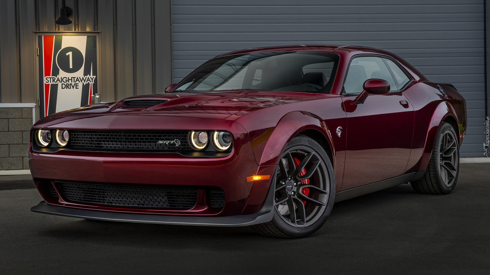 Dodge Challenger SRT Hellcat, Przód