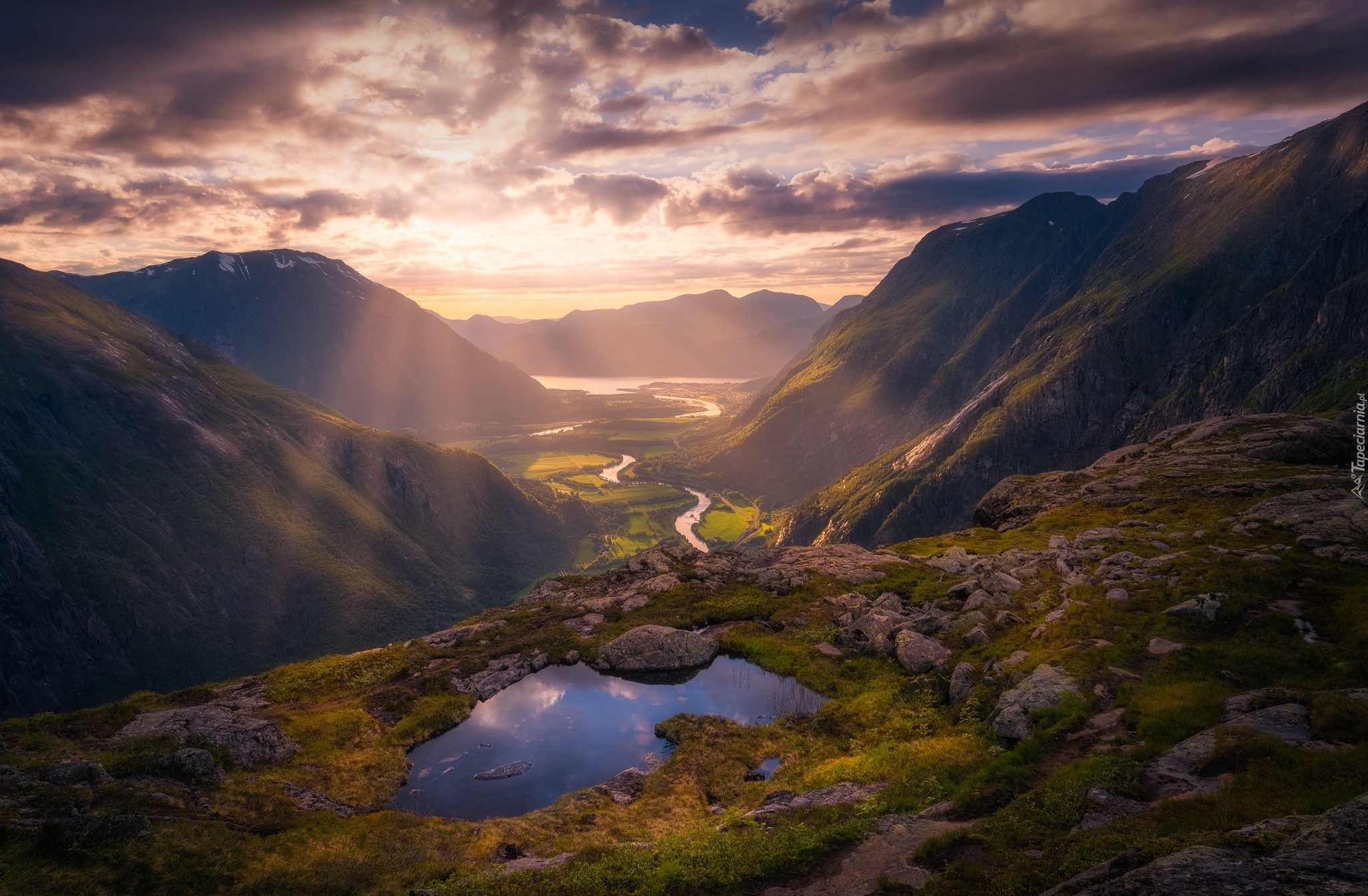 Norwegia, Dolina Romsdalen, Rzeka Rauma, Góry, Zachód słońca