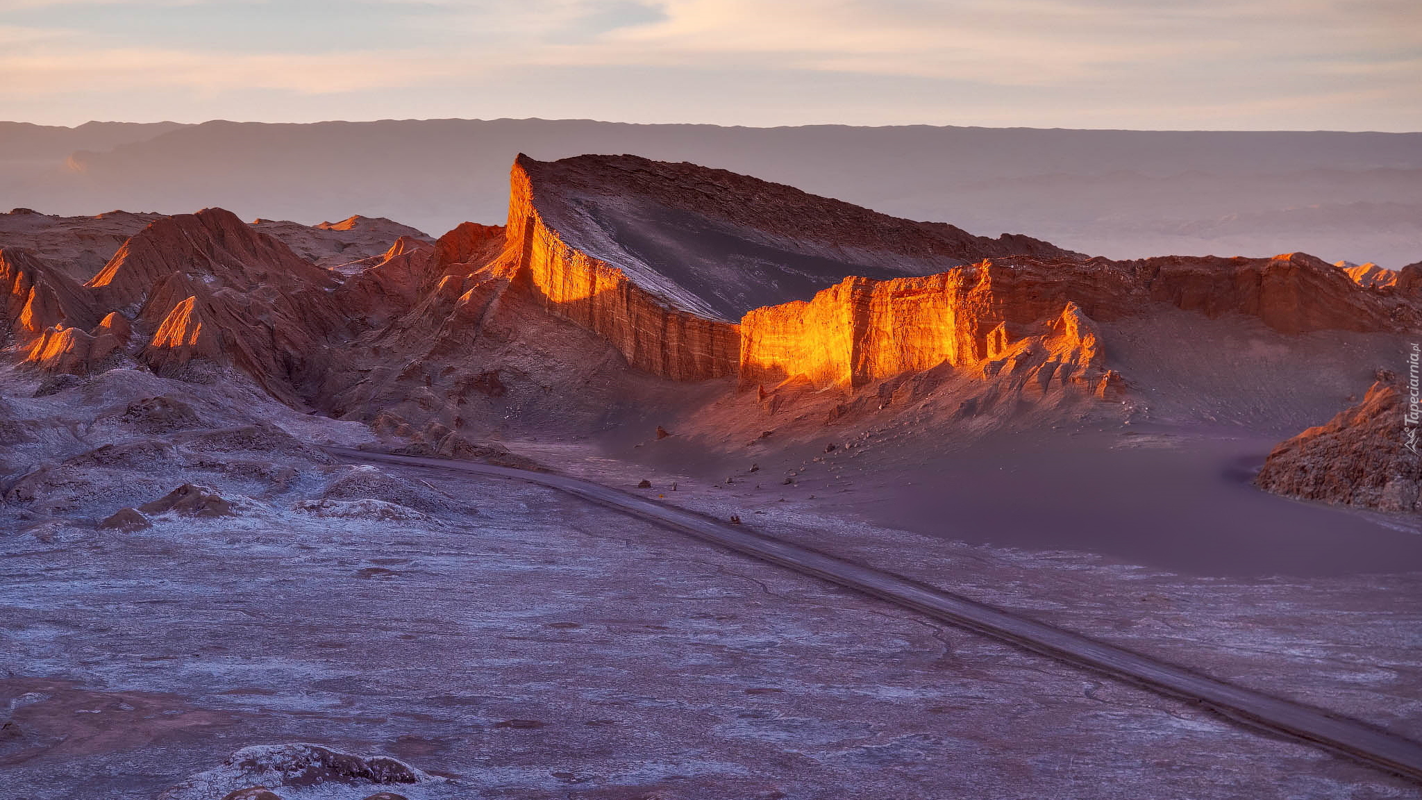 Dolina Księżycowa, Valle de la Luna, Droga, Góry Domeyki, Cordillera del Sal, San Pedro de Atacama, Chile