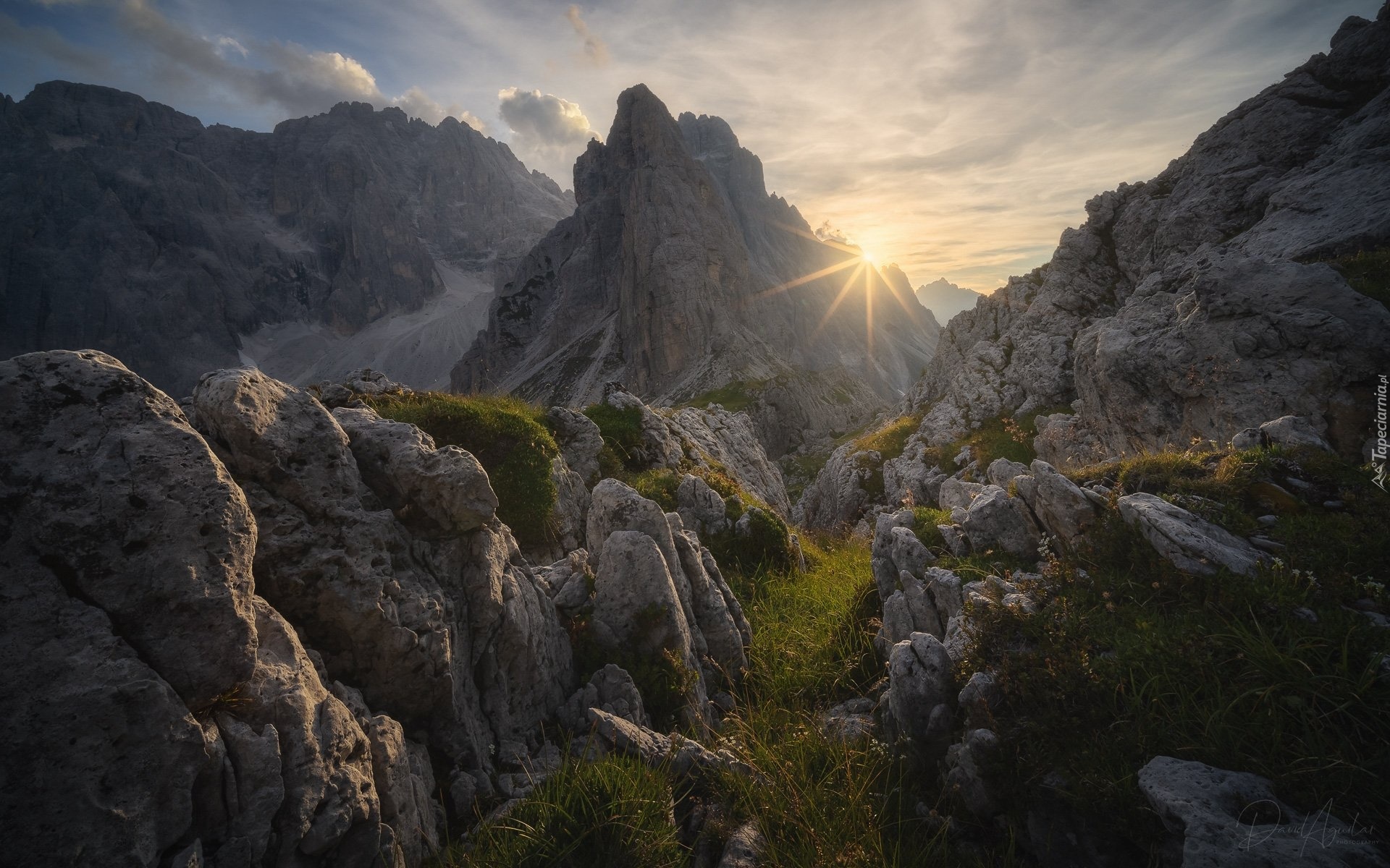 Góry, Dolomity, Skały, Promienie słońca