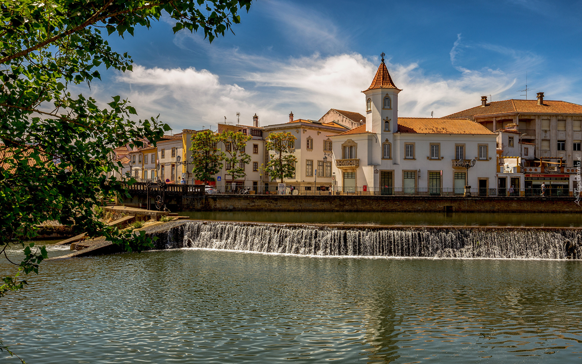 Portugalia, Tomar, Rzeka Nabao, Domy