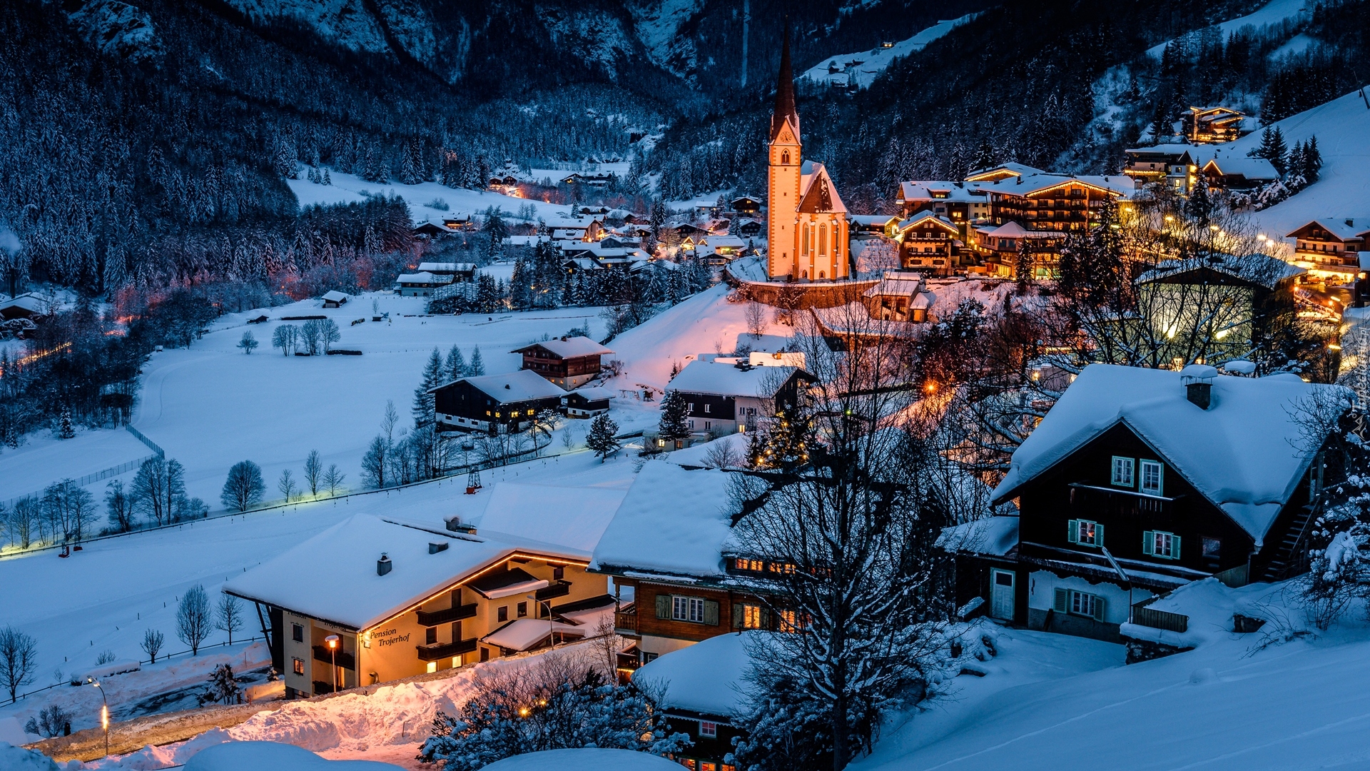 Zima, Dolina, Góry, Wysokie Taury, Domy, Kościół, Światła, Park Narodowy Wysokich Taurów, Gmina Heiligenblut am Grobglockner, Karyntia, Austria