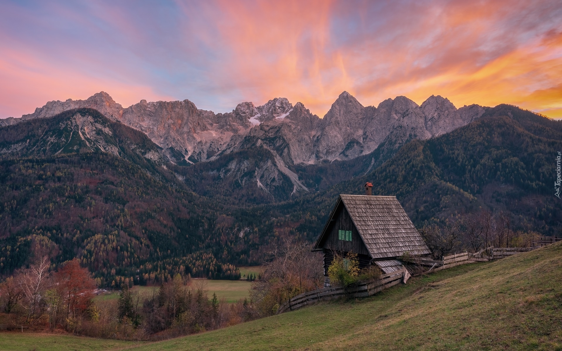 Góry, Alpy Julijskie, Las, Drzewa, Dom, Kranjska Gora, Słowenia