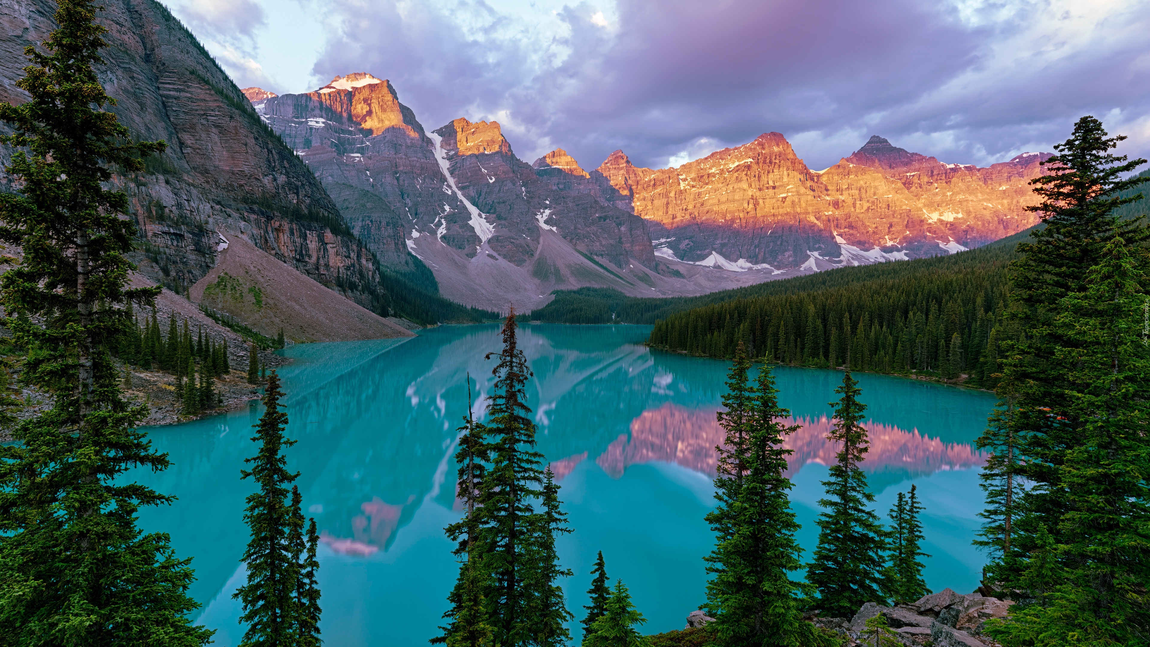 Kanada, Prowincja Alberta, Jezioro Moraine, Park Narodowy Banff, Góry, Drzewa, Odbicie