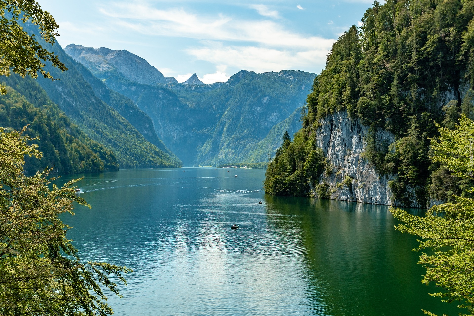 Park Narodowy Berchtesgaden, Jezioro, Konigssee, Góry, Skały, Las, Bawaria, Niemcy