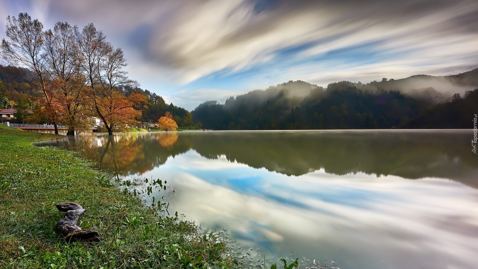Jezioro, Drzewa, Jesień, Chmury