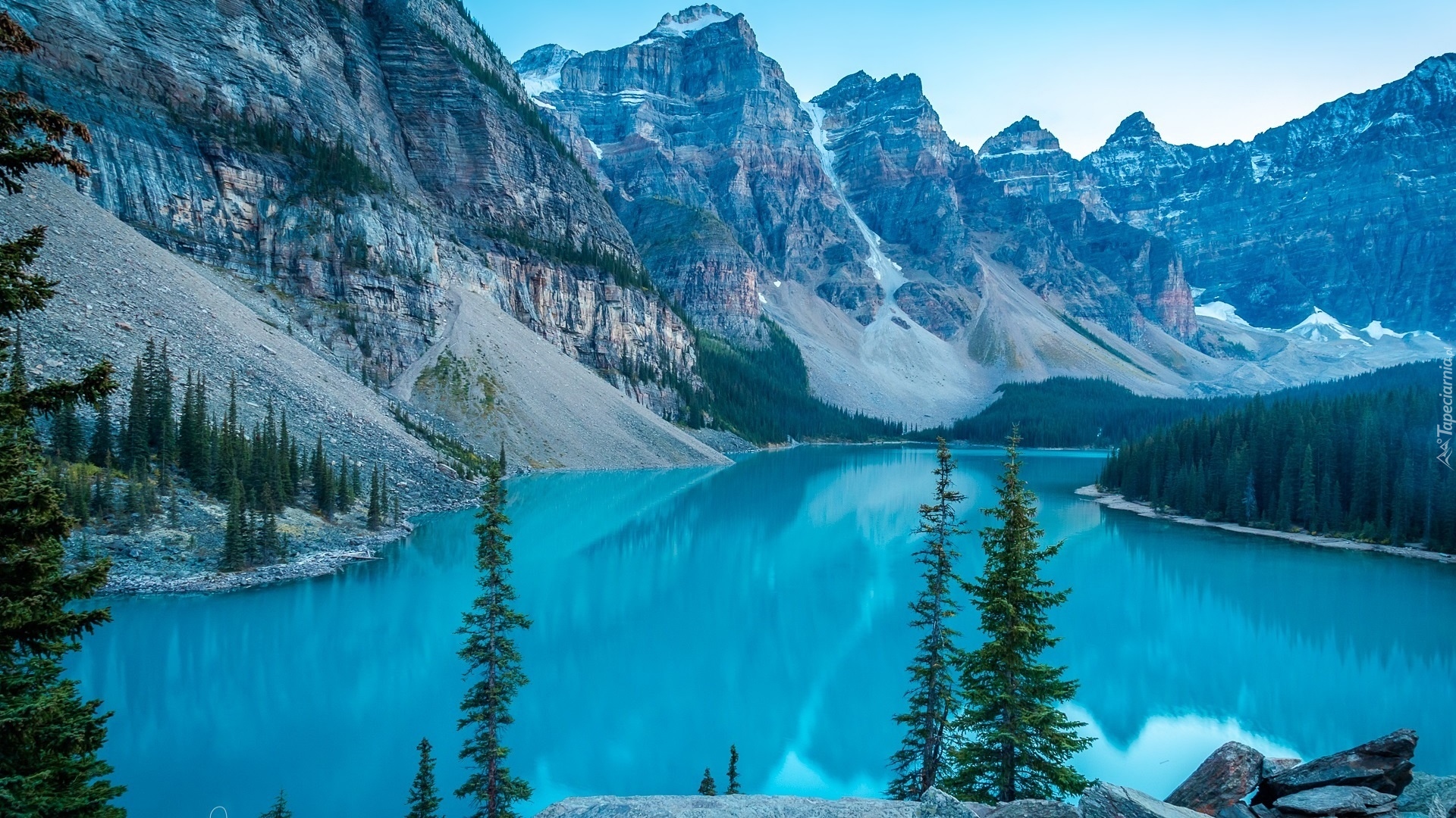 Drzewa, Góry, Jezioro, Moraine Lake, Park Narodowy Banff, Kanada