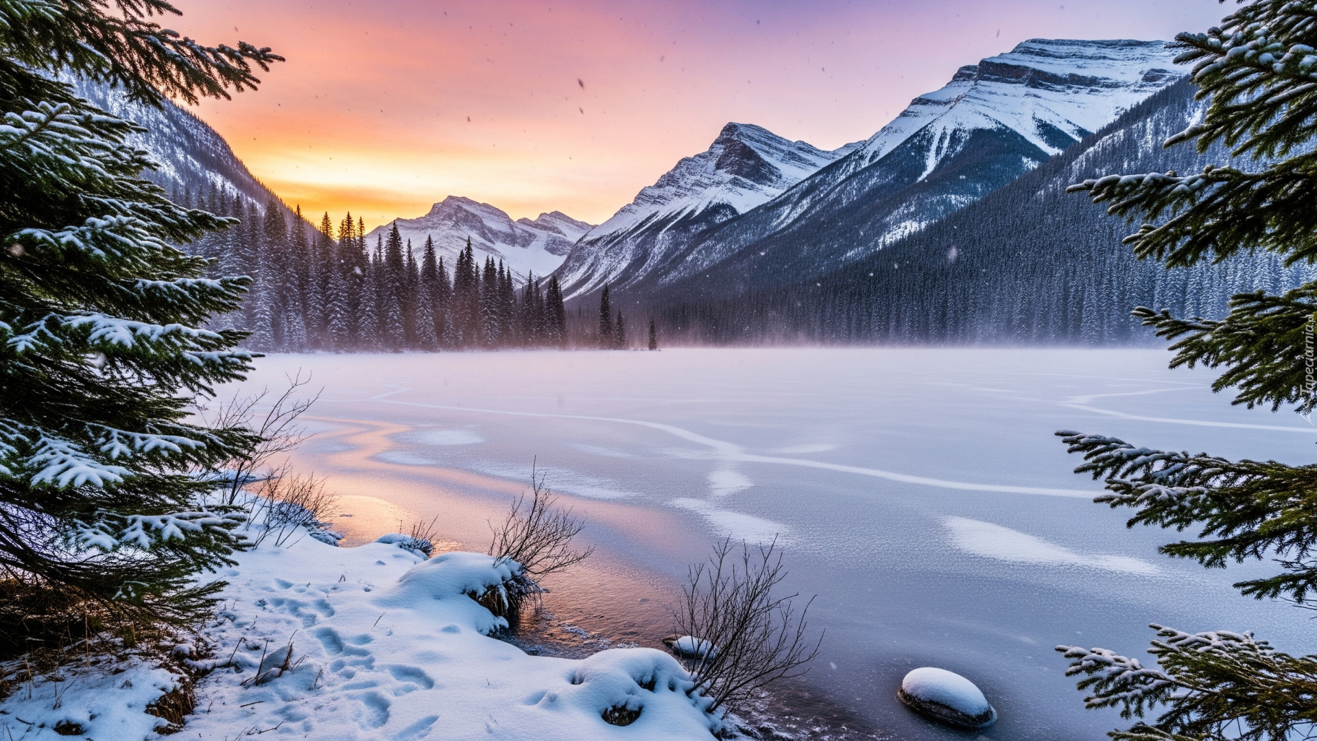 Zima, Jezioro, Drzewa, Góry, Śnieg, Zachód słońca