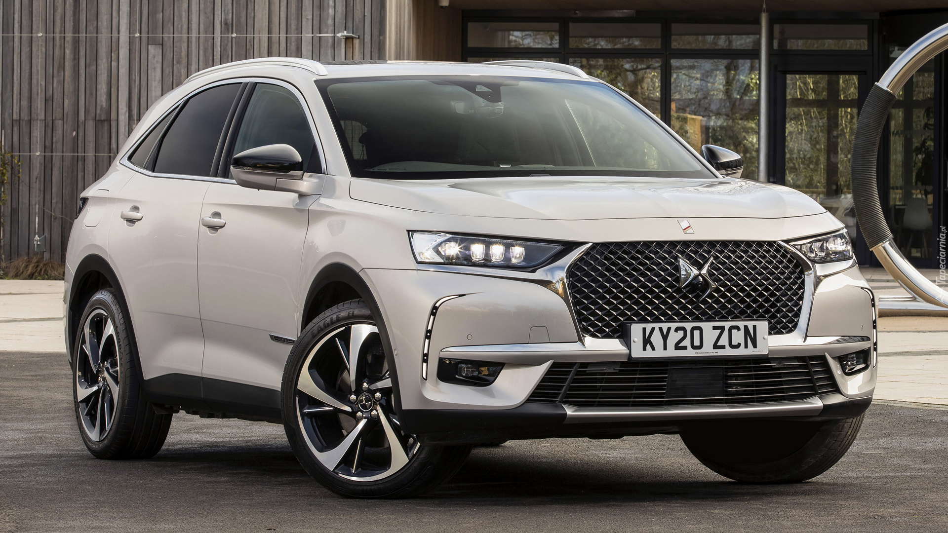 DS 7 Crossback E-Tense