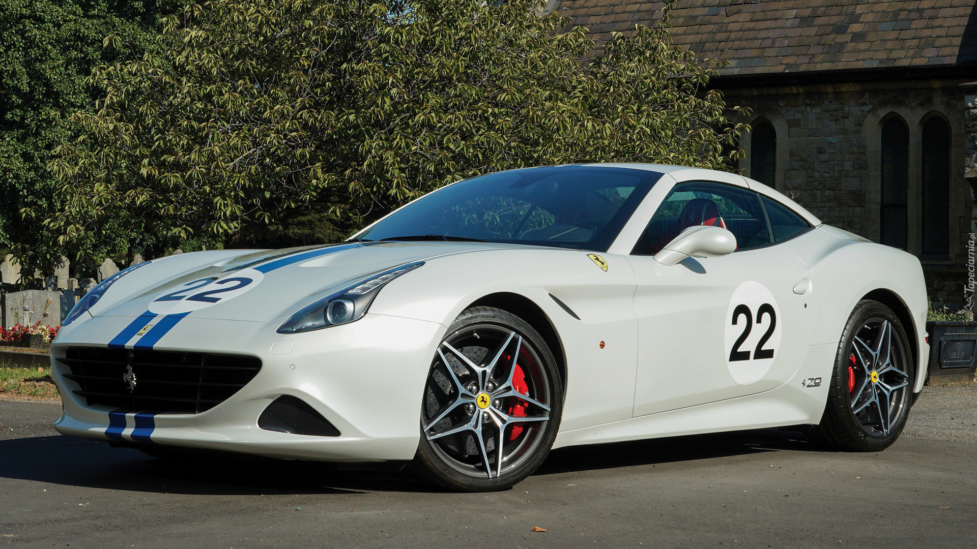 Białe, Ferrari California T