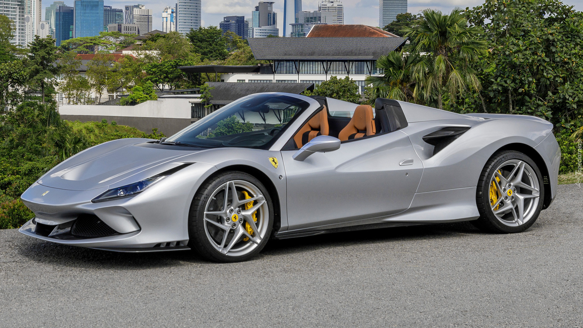 Ferrari F8 Spider, 2020