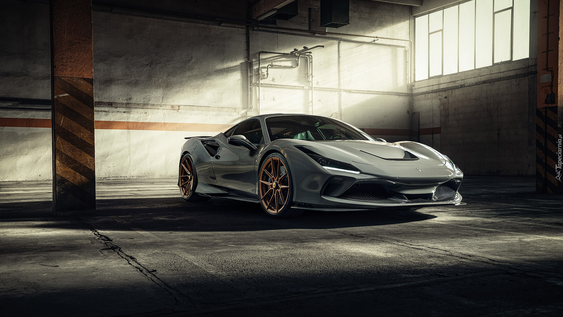 Ferrari F8 Tributo Novitec, Garaż