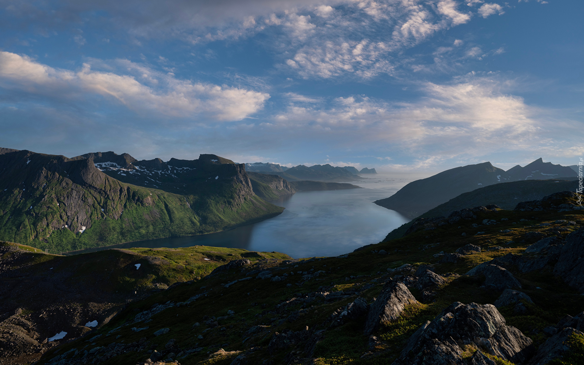 Norwegia, Wyspa Senja, Fiord, Góry, Lofoty, Morze, Niebo