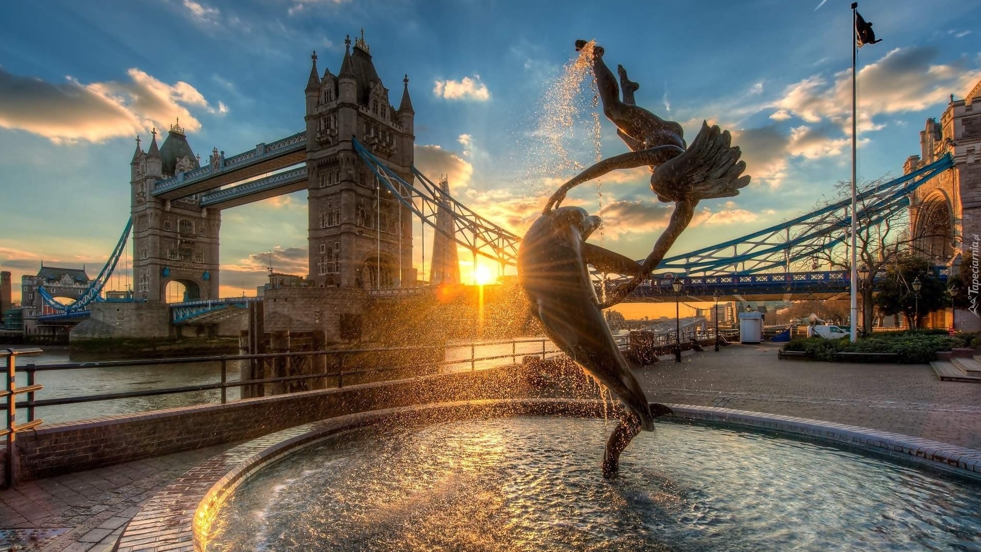 Anglia, Londyn, Wschód słońca, Fontanna Girl with a Dolphin Fountain, Most Tower Bridge, Rzeka Tamiza