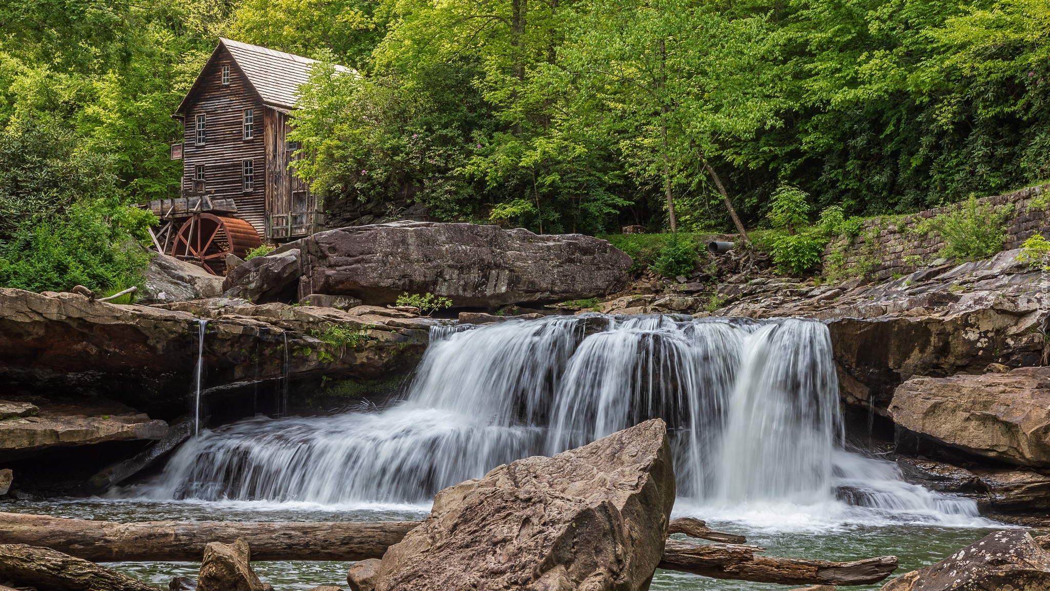 Las, Rzeka, Skały, Młyn wodny, Glade Creek Grist Mill, Park Babcock State, Wirginia Zachodnia, Stany Zjednoczone