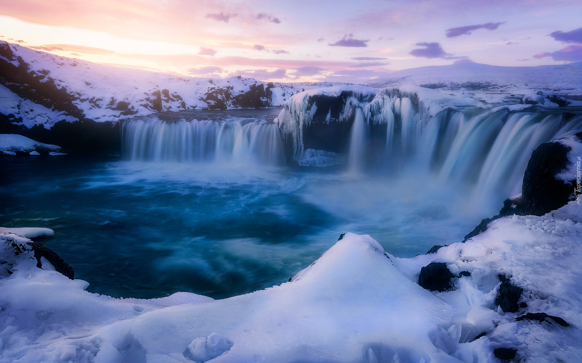 Zima, Wodospad Godafoss, Islandia