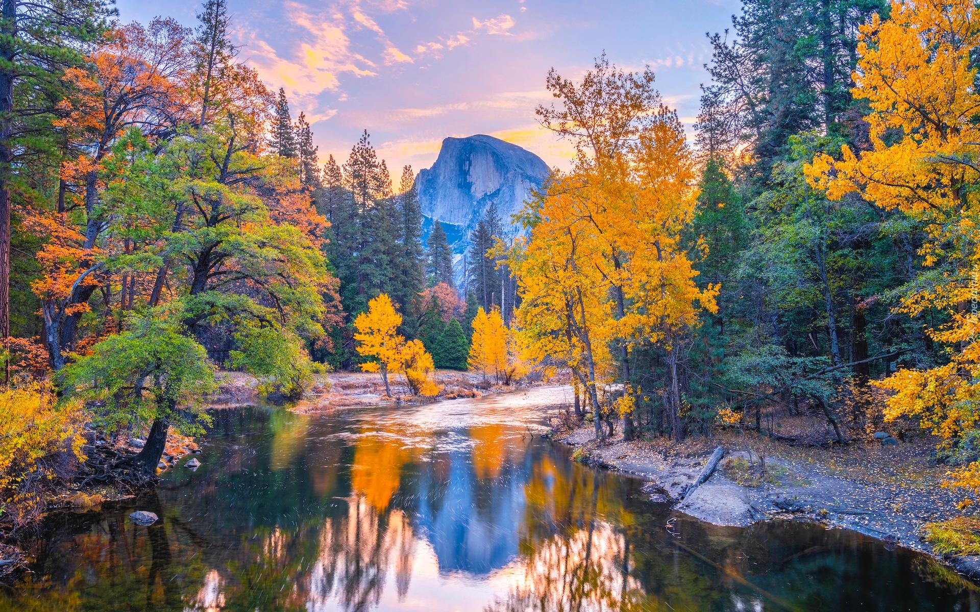 Park Narodowy Yosemite, Góra, Half Dome, Rzeka, Merced River, Drzewa, Jesień, Kalifornia, Stany Zjednoczone