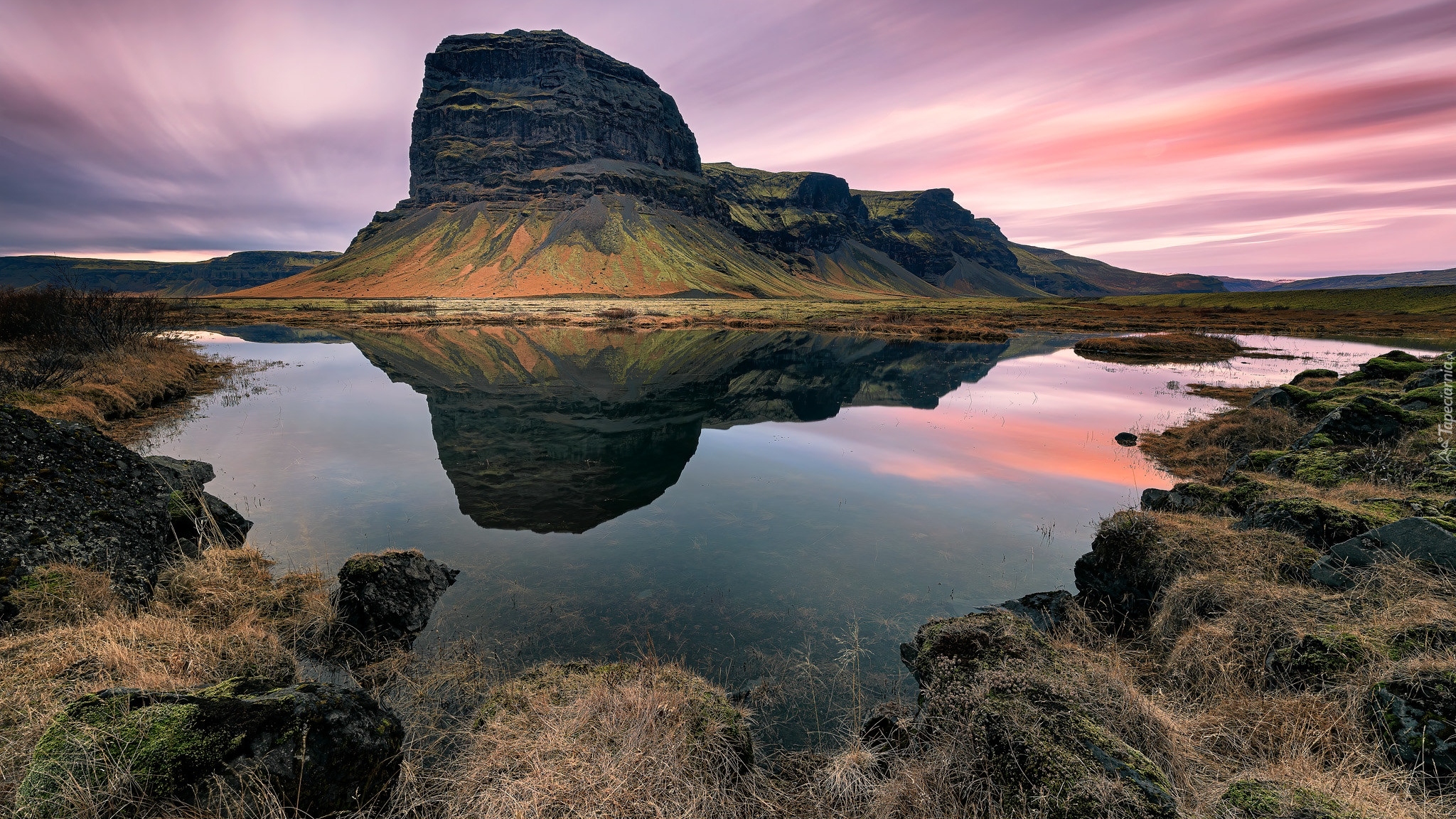 Islandia, Góra, Lomagnupur, Jezioro, Odbicie