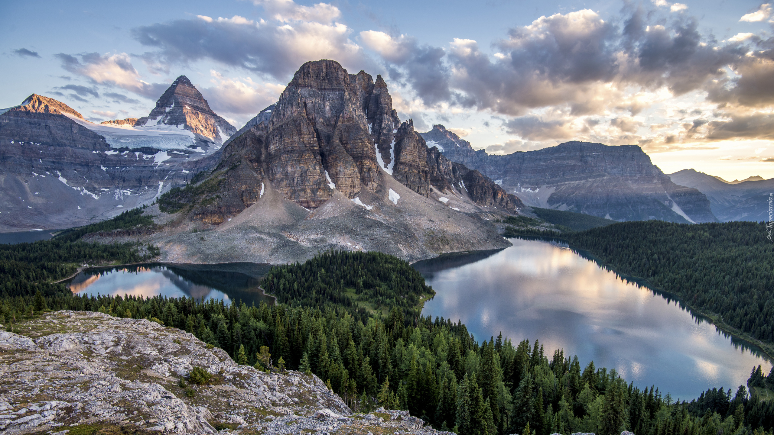 Park Prowincjonalny Mount Assiniboine, Góra Mount Assiniboine, Jezioro Cerulean, Jezioro Sunburst Lake, Góry, Jesień, Jeziora, Kolumbia Brytyjska, Kanada