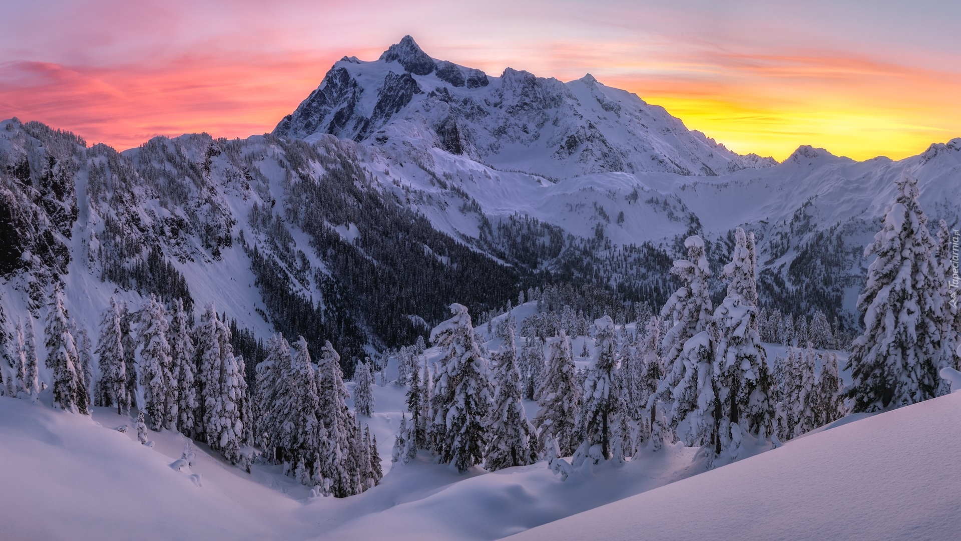 Zima, Góry, Góra, Mount Shuksan, Las, Ośnieżone, Drzewa, Zachód słońca, Park Narodowy Północnych Gór Kaskadowych, Stan Waszyngton, Stany Zjednoczone