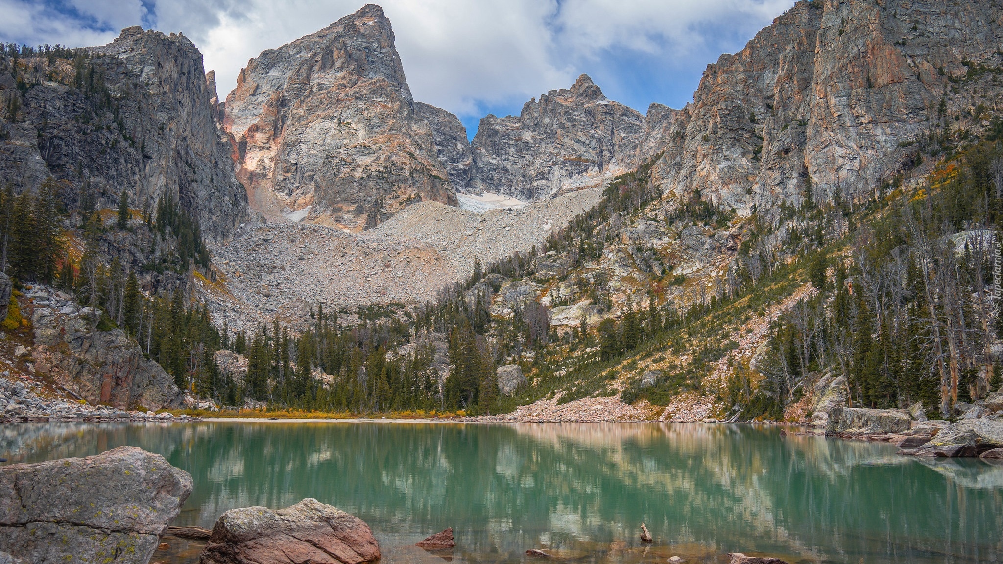 Góry, Jezioro, Delta Lake, Drzewa, Skały, Park Narodowy Grand Teton, Wyoming, Stany Zjednoczone