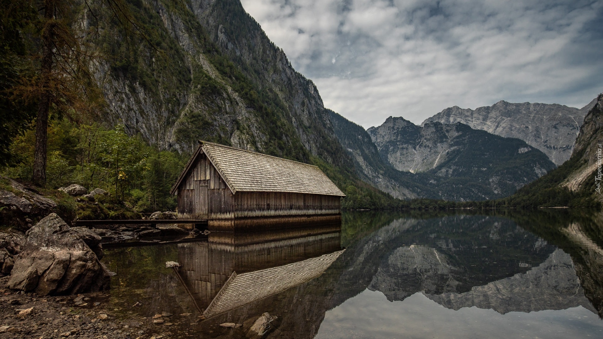 Park Narodowy Berchtesgaden, Góry, Alpy, Jezioro Obersee, Drewniany, Domek, Kamienie, Bawaria, Niemcy