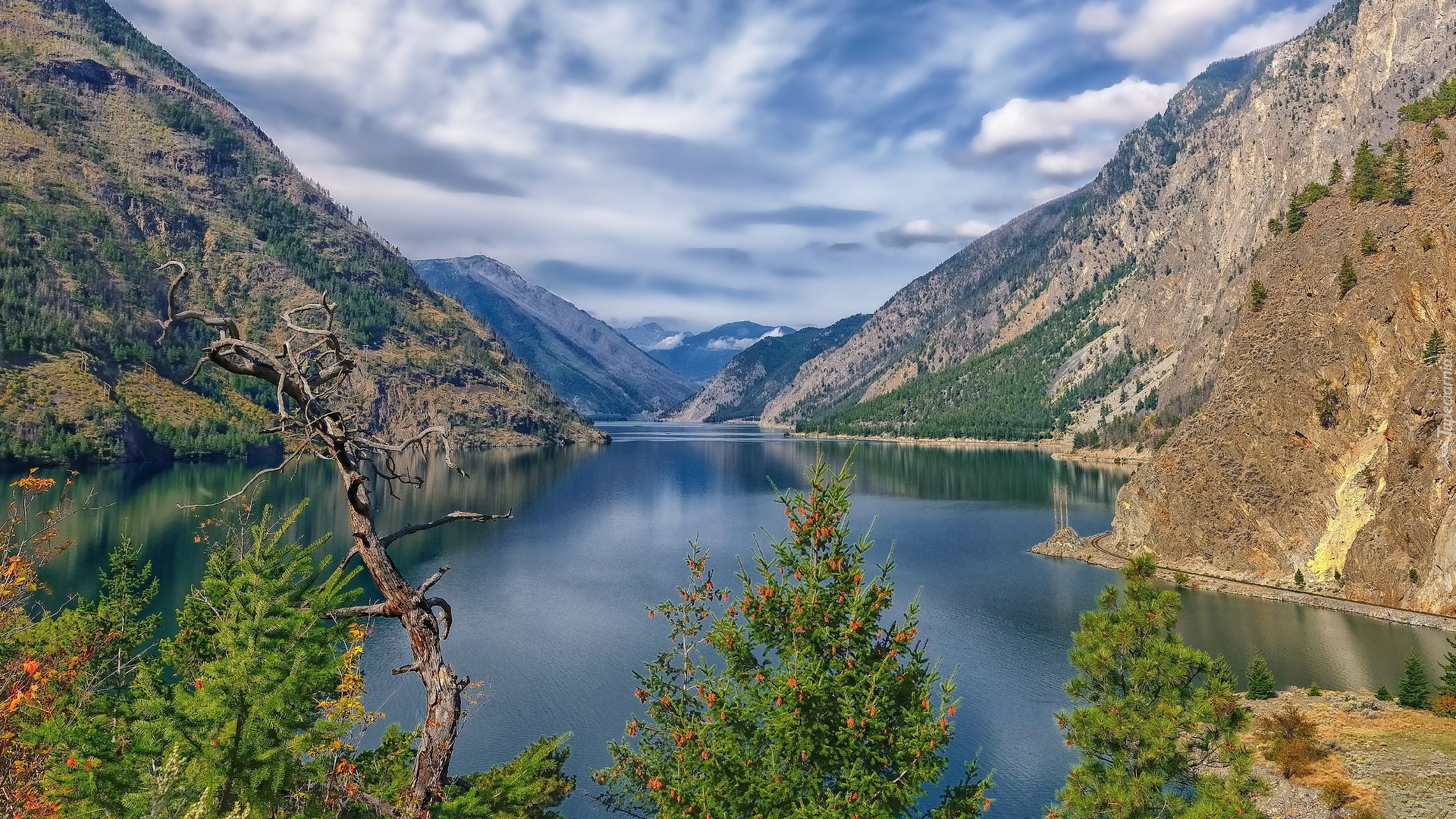 Jezioro, Seton Lake, Góry Nadbrzeżne, Drzewa, Niebo, Lillooet, Kolumbia Brytyjska, Kanada